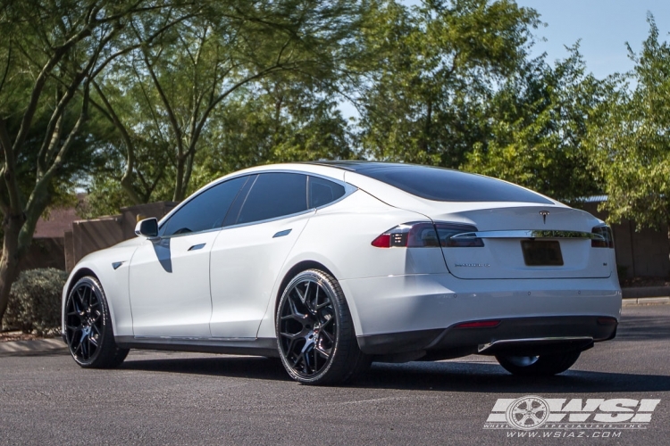 photo 1 Tesla Model S custom wheels Gianelle Puerto 22x, ET , tire size X R22. x ET 