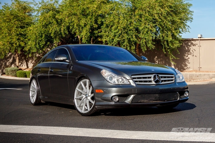 photo 1 Mercedes-Benz CLS-Class custom wheels Vossen CVT 20x, ET , tire size X R20. x ET 