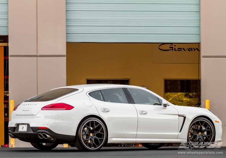 photo 1 Porsche Panamera custom wheels Gianelle Puerto 22x, ET , tire size X R22. x ET 
