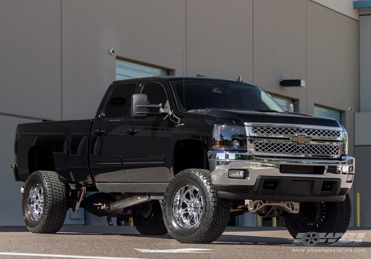 photo 1 Chevrolet Silverado 2500HD custom wheels Hostile Havoc-8 18x, ET , tire size X R18. x ET 