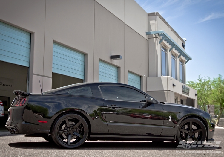 photo 2 Ford Mustang custom wheels Vossen CV3 20x, ET , tire size X R20. x ET 