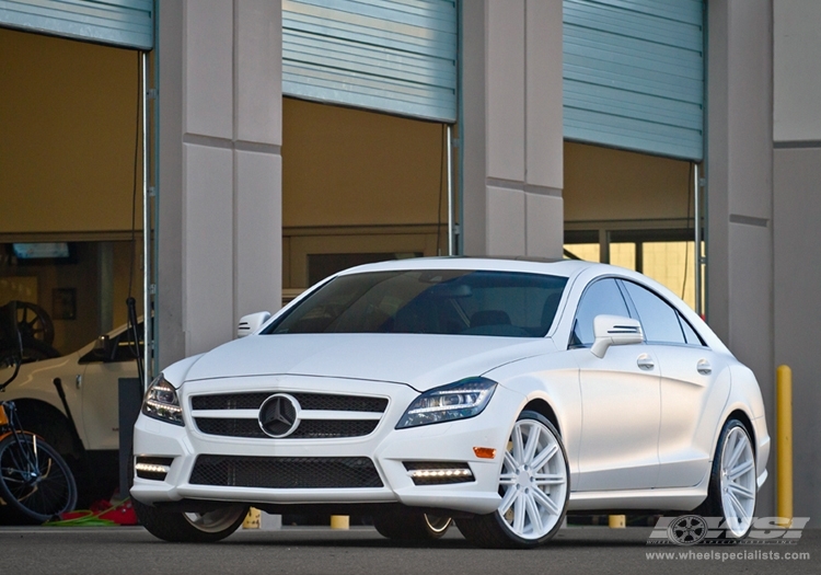 photo 1 Mercedes-Benz CLS-Class custom wheels Vossen CV4 20x, ET , tire size X R20. x ET 