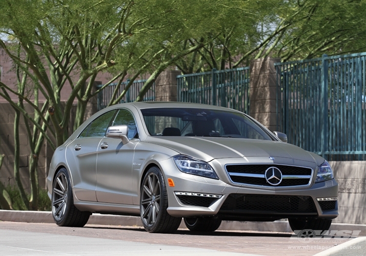 photo 1 Mercedes-Benz CLS-Class custom wheels Vossen CV4 20x, ET , tire size X R20. x ET 