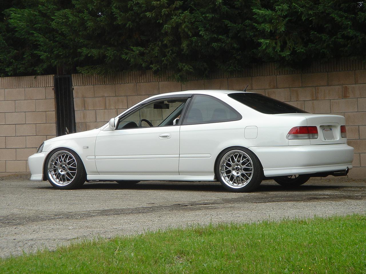 photo 2 Honda Civic custom wheels WORK Termist TM-1 Reloaded 17x8.0, ET +30, tire size 205/40 R17. 17x8.0 ET+40 205/40 R17