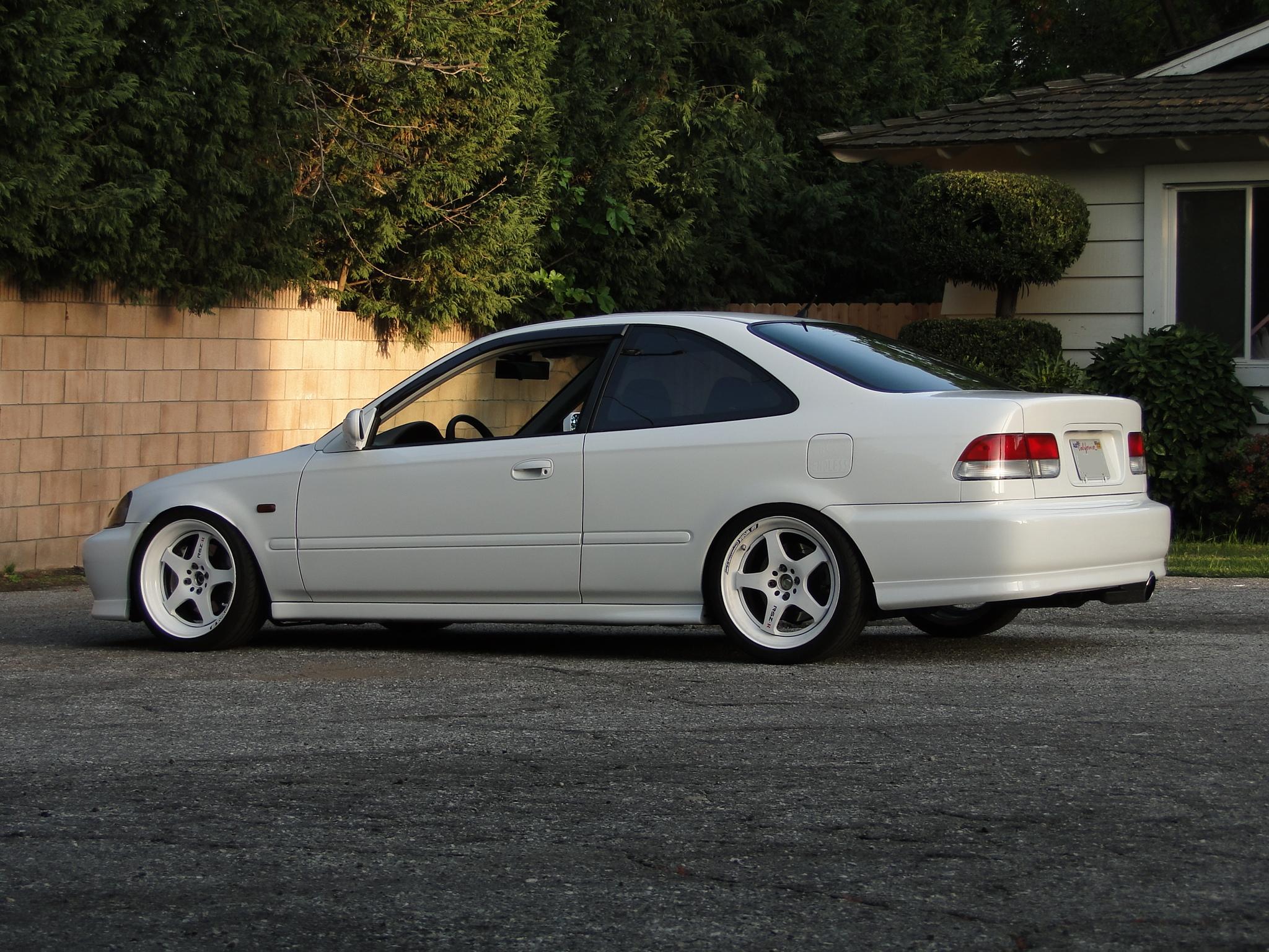 photo 1 Honda Civic custom wheels WORK RSZ-R 17x8.0, ET +15, tire size 205/40 R17. 17x7.0 ET+25 195/40 R17