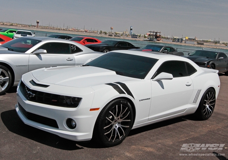 photo 1 Chevrolet Camaro custom wheels Giovanna Kilis 20x, ET , tire size X R20. x ET 