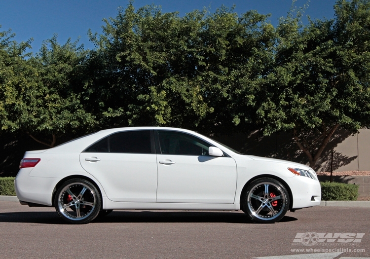 photo 1 Toyota Camry custom wheels Giovanna Gianelle Spezia-5 20x, ET , tire size X R20. x ET 
